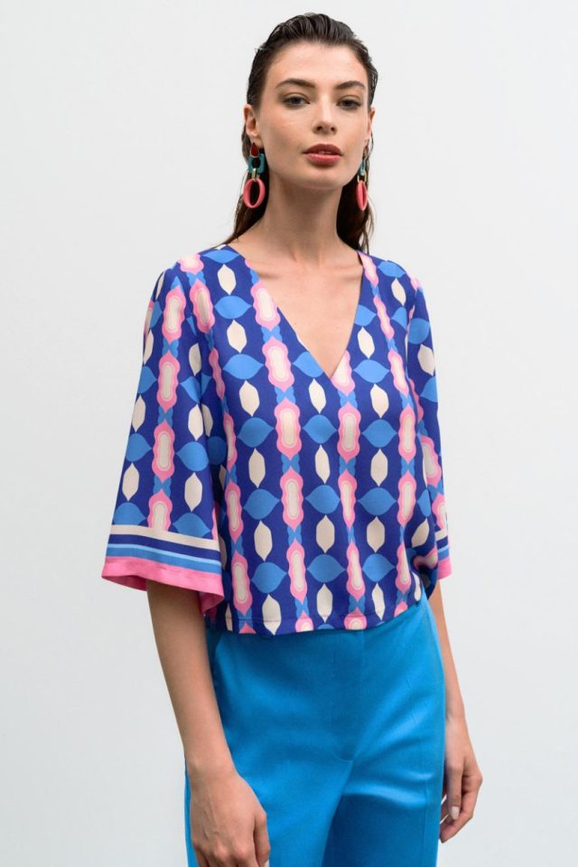 ACCESS Printed V-neck blouse